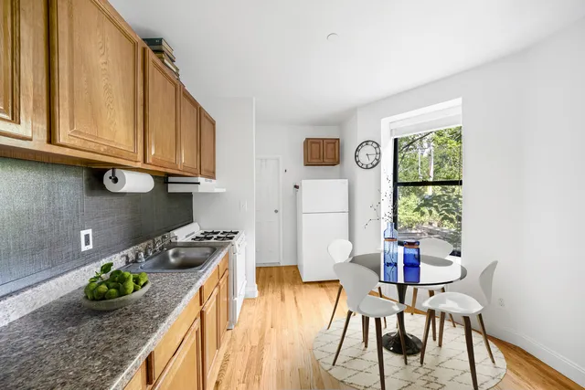 $479,000 | 268 East 4th Street, Unit 1A | East Village