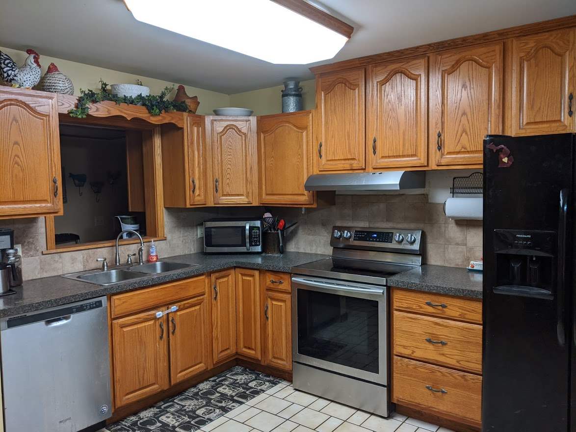2000 South Sasse Road Midland, MI 48640 - Photo 4 of 26 1881800-3.JPG