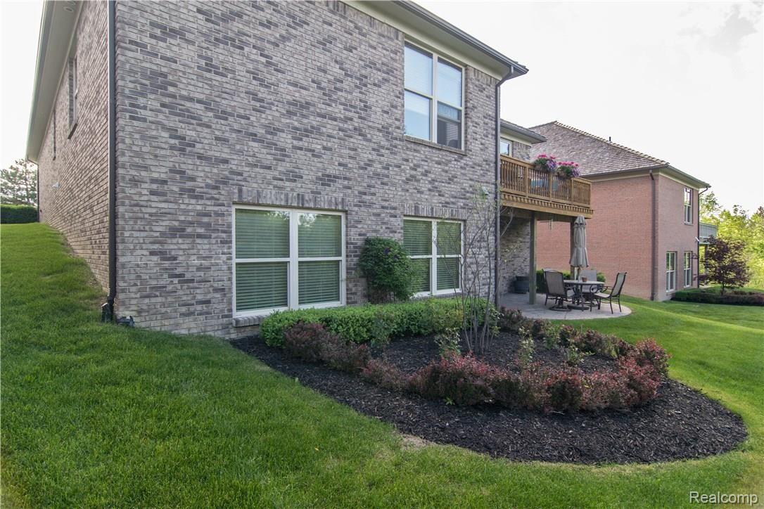 2540 Stoneykirk Court Rochester, MI 48306 - Photo 62 of 63 DSC_1071.jpg