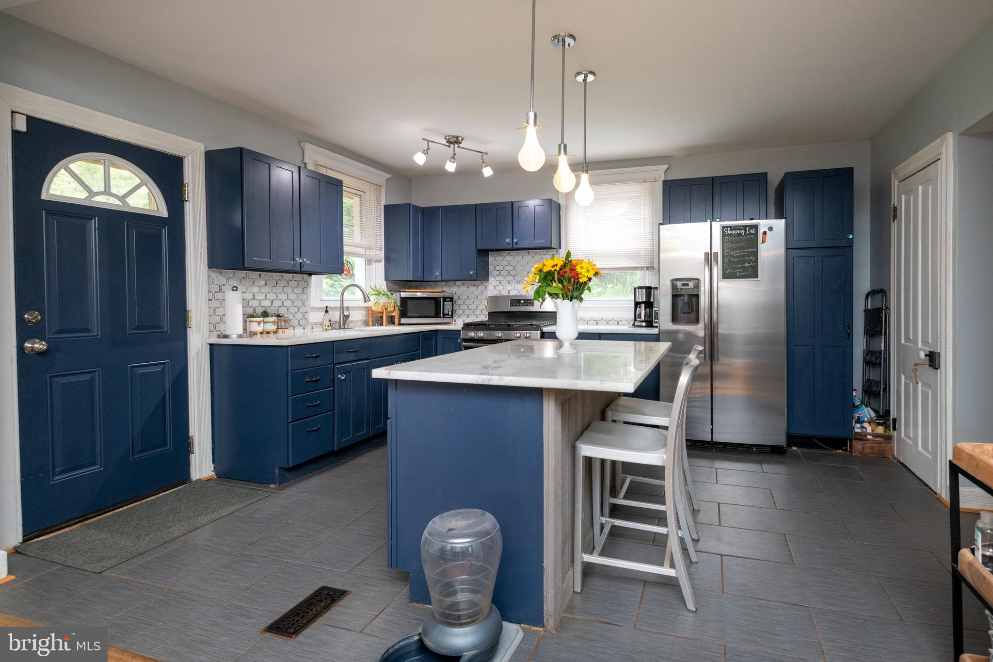 514 Warren Road Cockeysville, MD 21030 - Photo 13 of 55 Stainless appliances