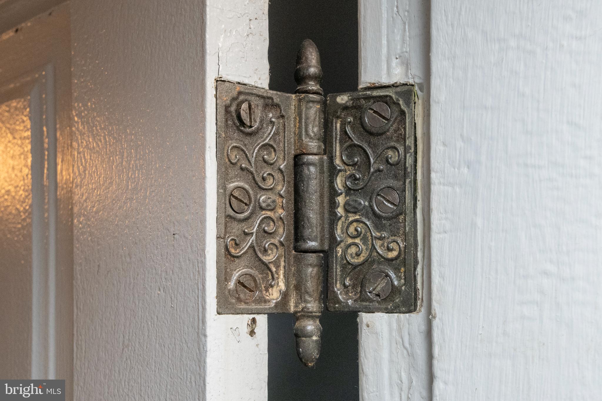 514 Warren Road Cockeysville, MD 21030 - Photo 23 of 55 Original Hardware