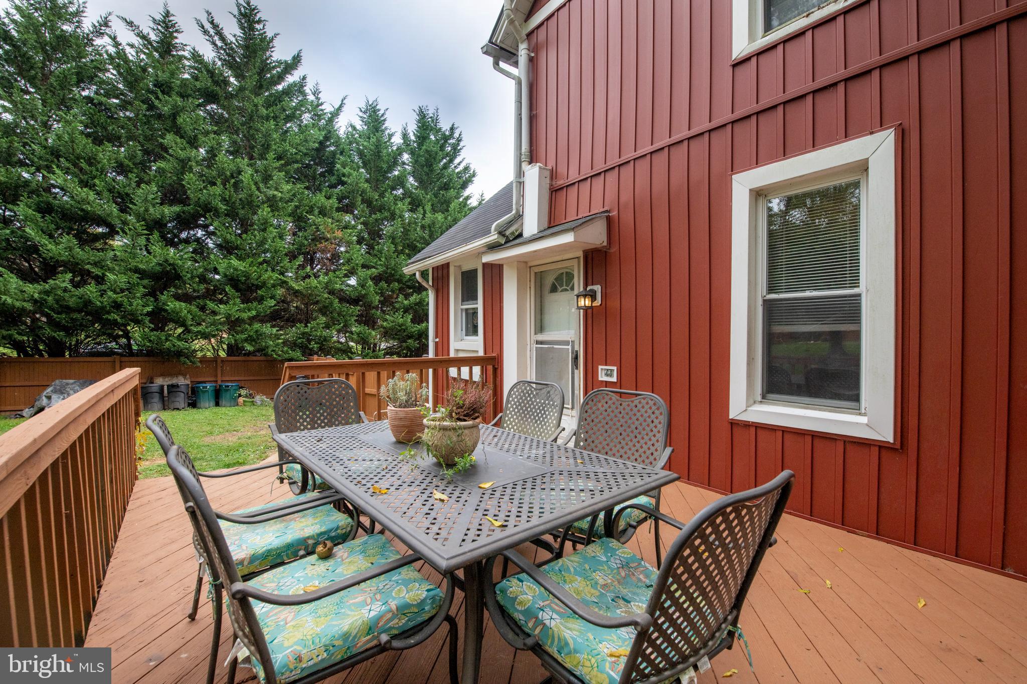 514 Warren Road Cockeysville, MD 21030 - Photo 25 of 55 Deck