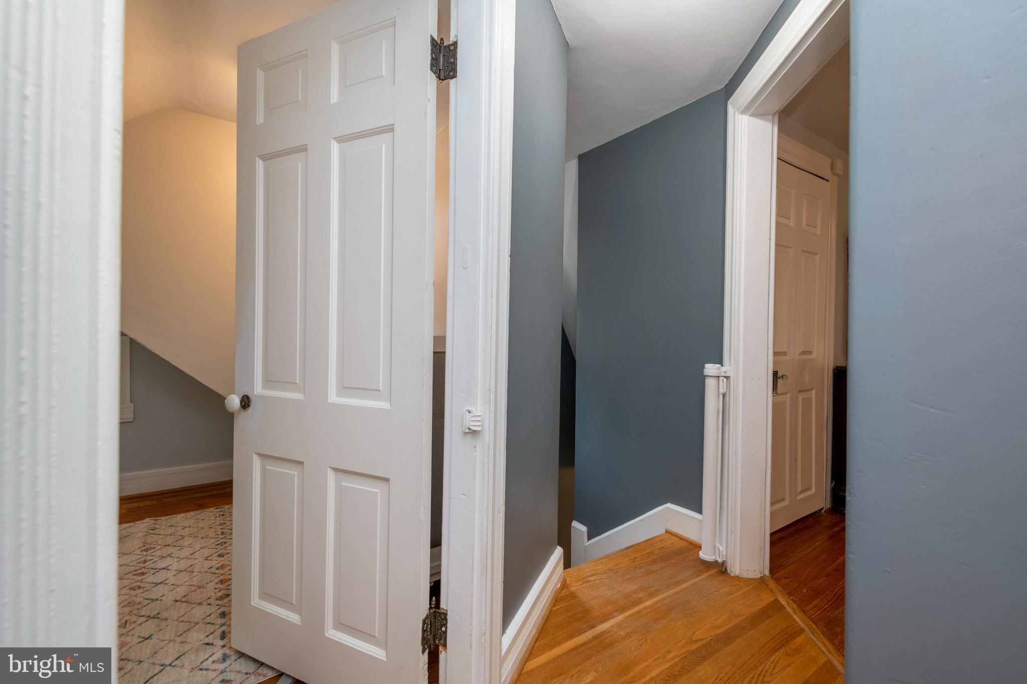 514 Warren Road Cockeysville, MD 21030 - Photo 39 of 55 Upstairs Hallway