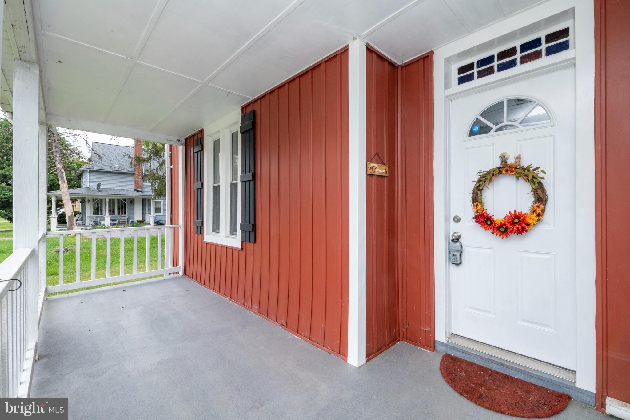 514 Warren Road Cockeysville, MD 21030 - Photo 4 of 55 Large front porch