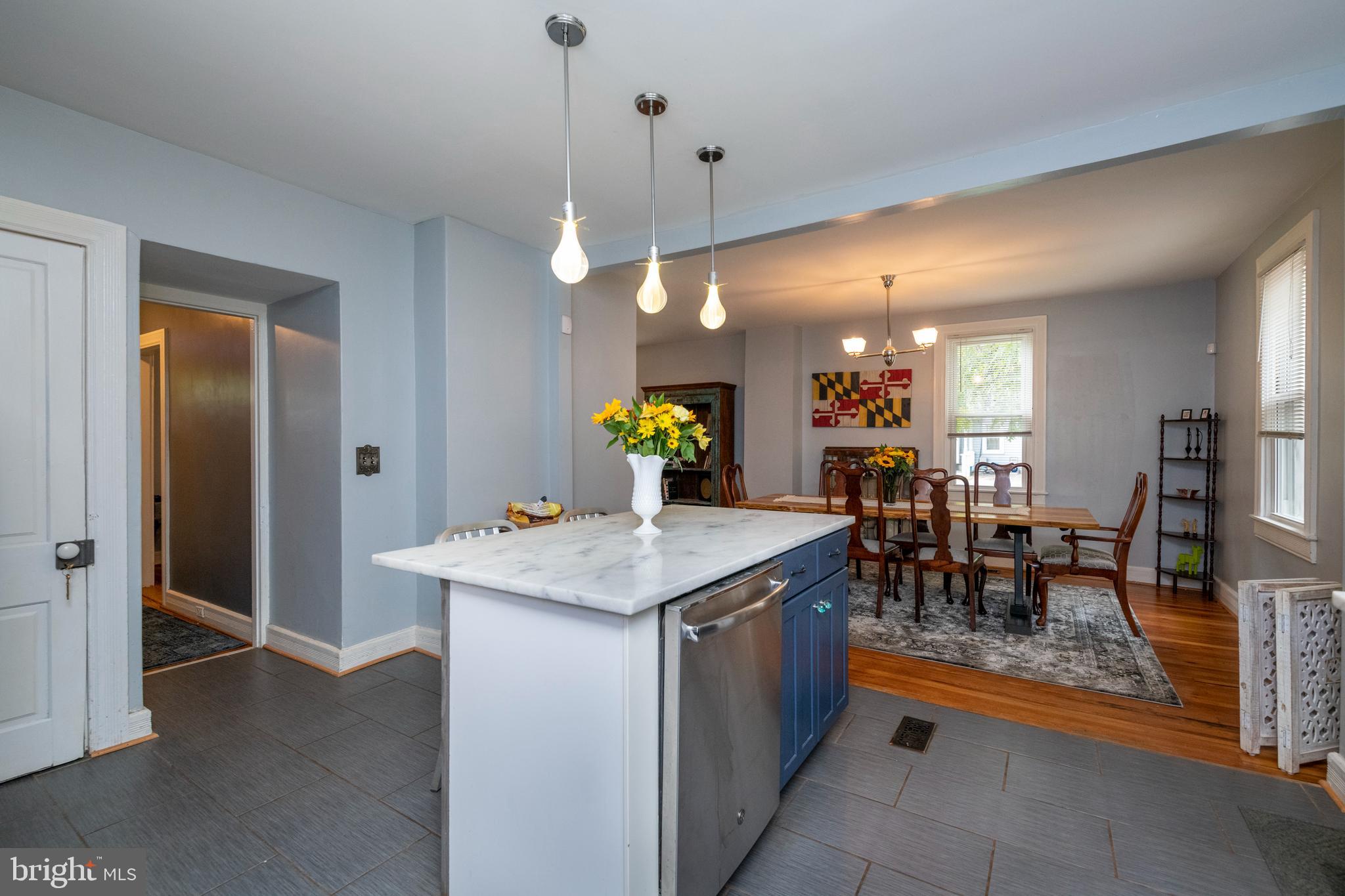 514 Warren Road Cockeysville, MD 21030 - Photo 10 of 55 Kitchen Island