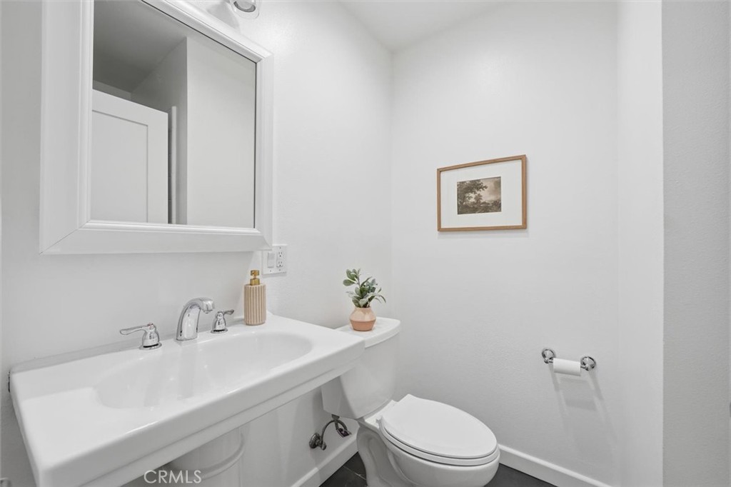 2448 Riverside Place Los Angeles, CA 90039 - Photo 16 of 58 Top Floor Hall Bathroom with Shower