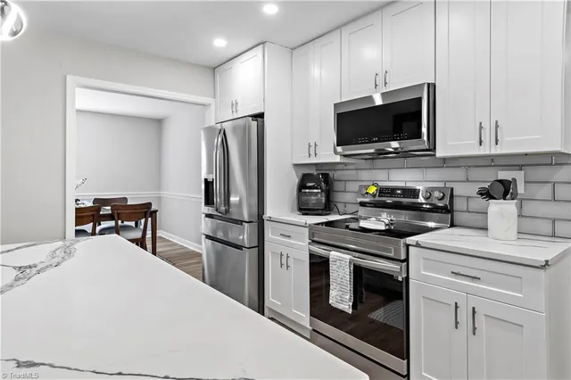 $424,900 | 6732 Rollingwood Drive, Clemmons, NC 27012