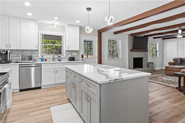 $424,900 | 6732 Rollingwood Drive, Clemmons, NC 27012