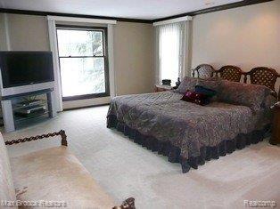 5219 Watergate Road West Bloomfield, MI 48323 - Photo 13 of 25 Master Suite
