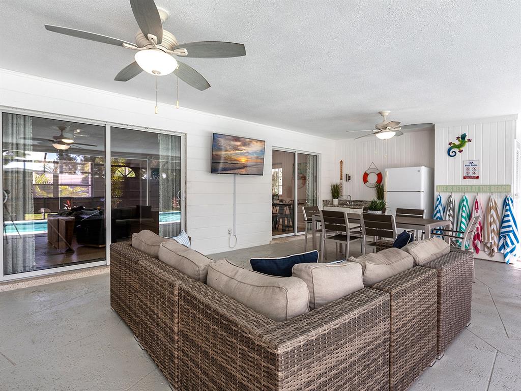 4474 Coco Ridge Circle Sarasota, FL 34233 - Photo 15 of 43 Gallery Image 15