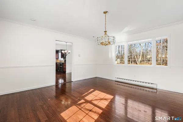 $699,000 | 8 Woodlawn Drive, Bethel, CT 06801