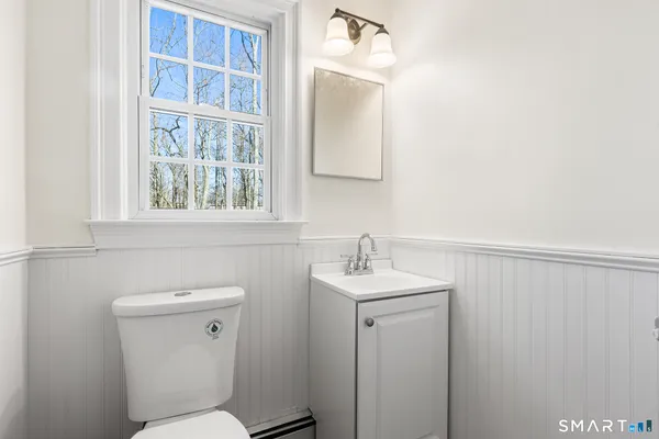 $699,000 | 8 Woodlawn Drive, Bethel, CT 06801