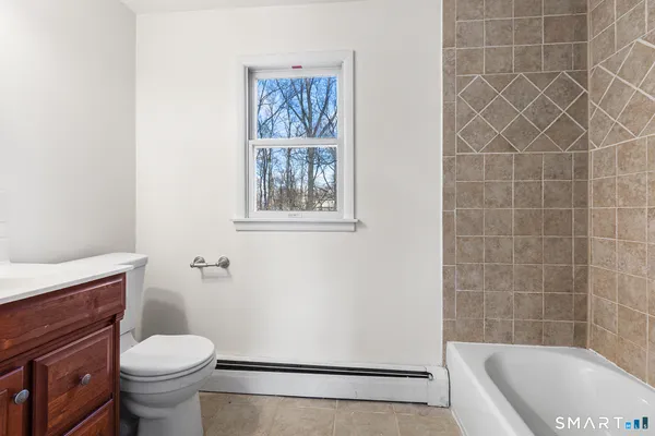 $699,000 | 8 Woodlawn Drive, Bethel, CT 06801