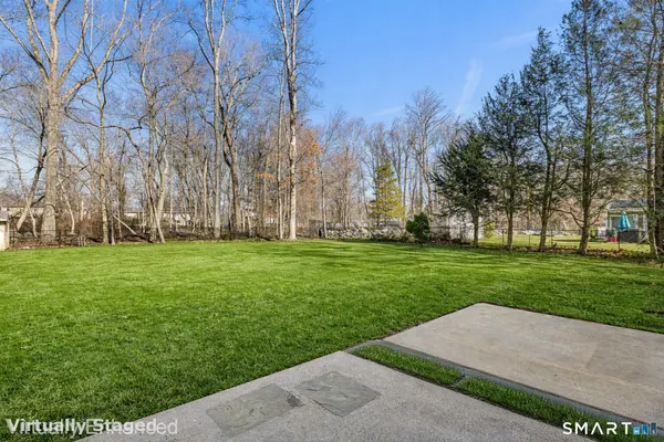 $699,000 | 8 Woodlawn Drive, Bethel, CT 06801