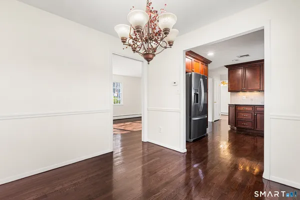 $699,000 | 8 Woodlawn Drive, Bethel, CT 06801