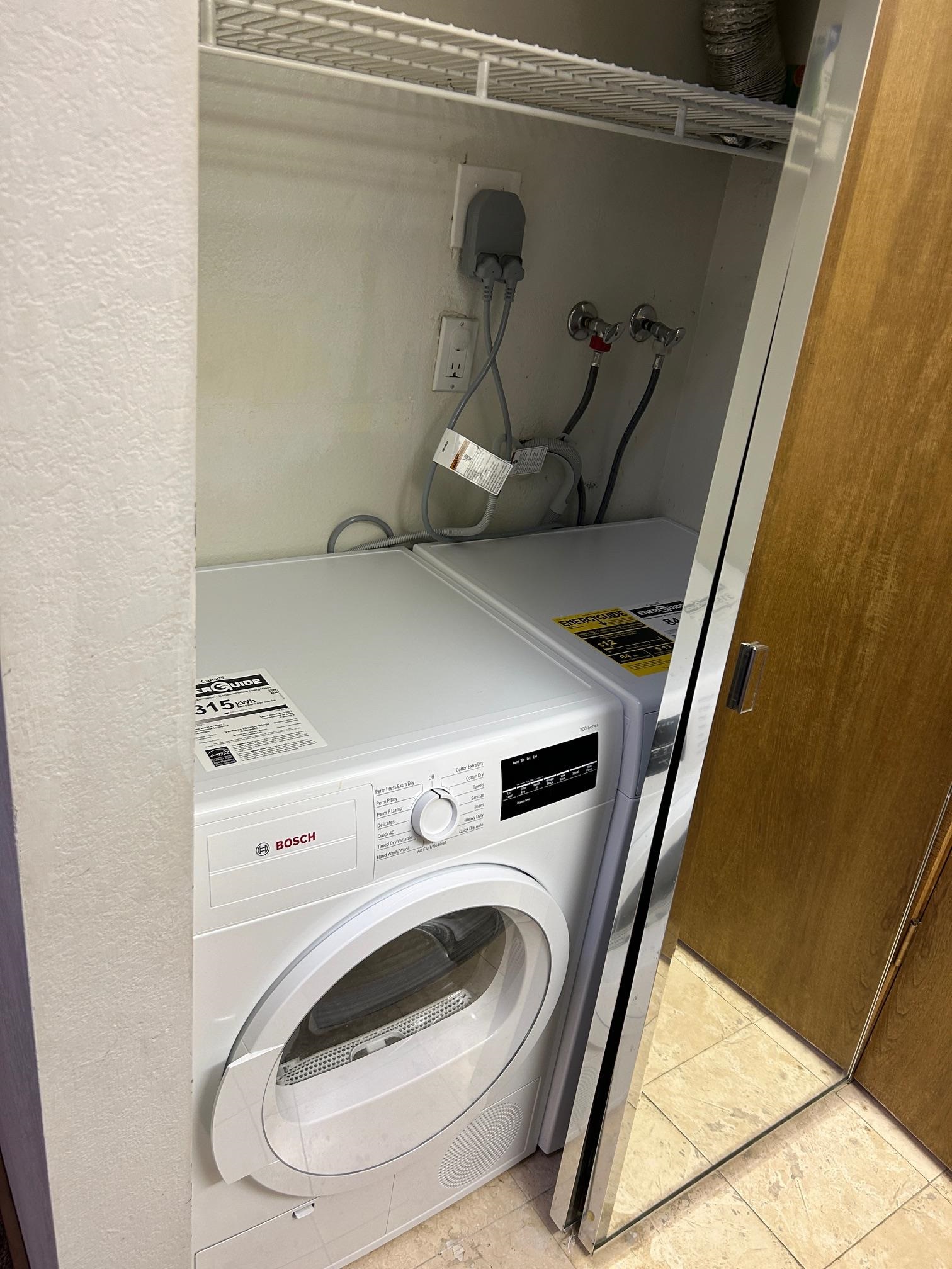 266 Snowcreek Road, Unit 266 Mammoth Lakes, CA 93546 - Photo 21 of 27 a utility room with dryer and washer