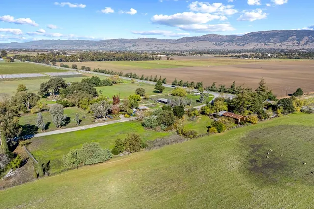 $1,480,000 | 10395 Santa Teresa Boulevard, Gilroy, CA 95020