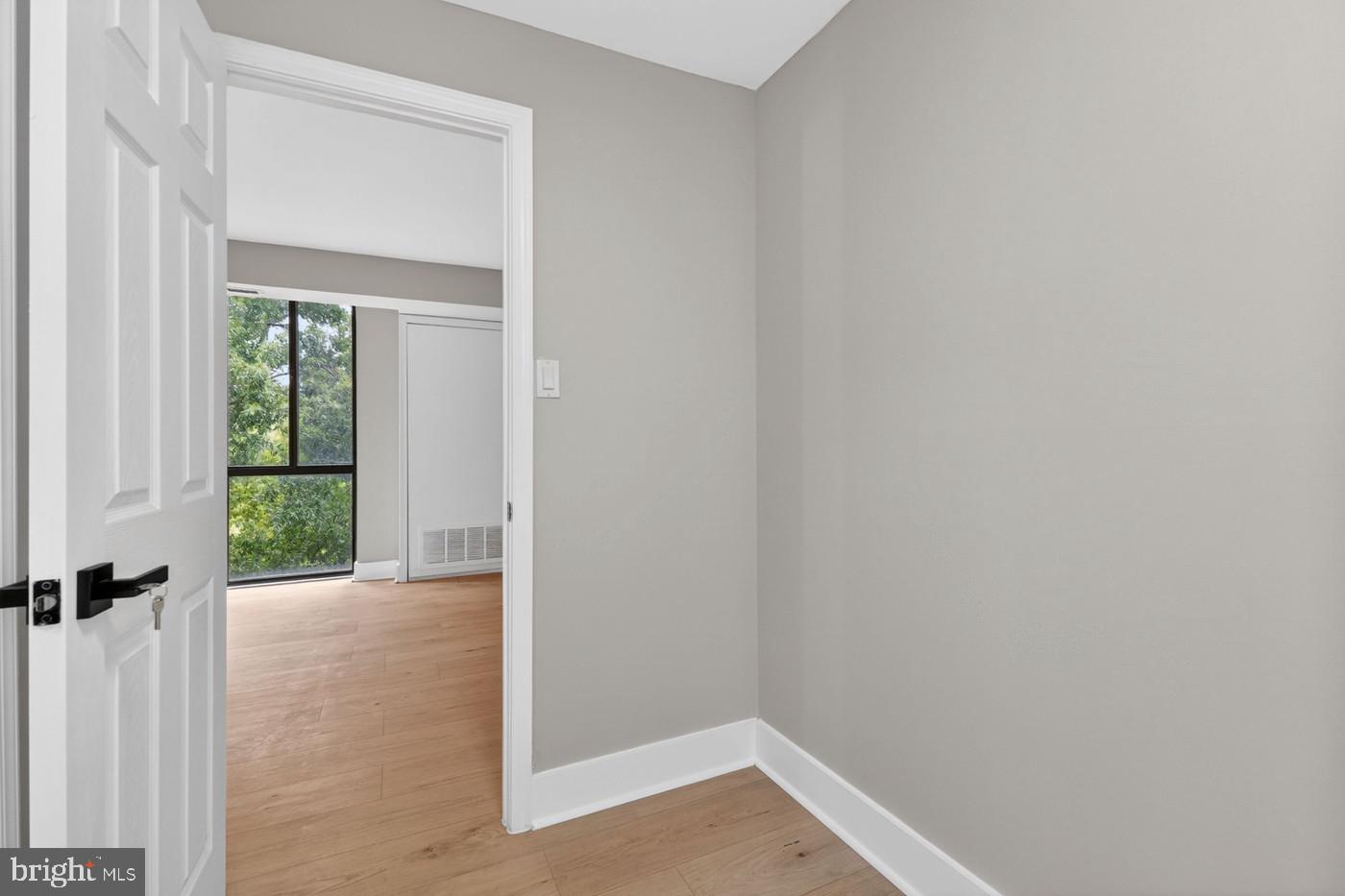 1401 North Rhodes Street, Unit 604 Arlington, VA 22209 - Photo 17 of 25