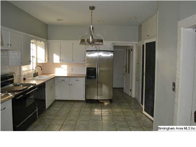 408 Cliff Place Birmingham, AL 35209 - Photo 5 of 9