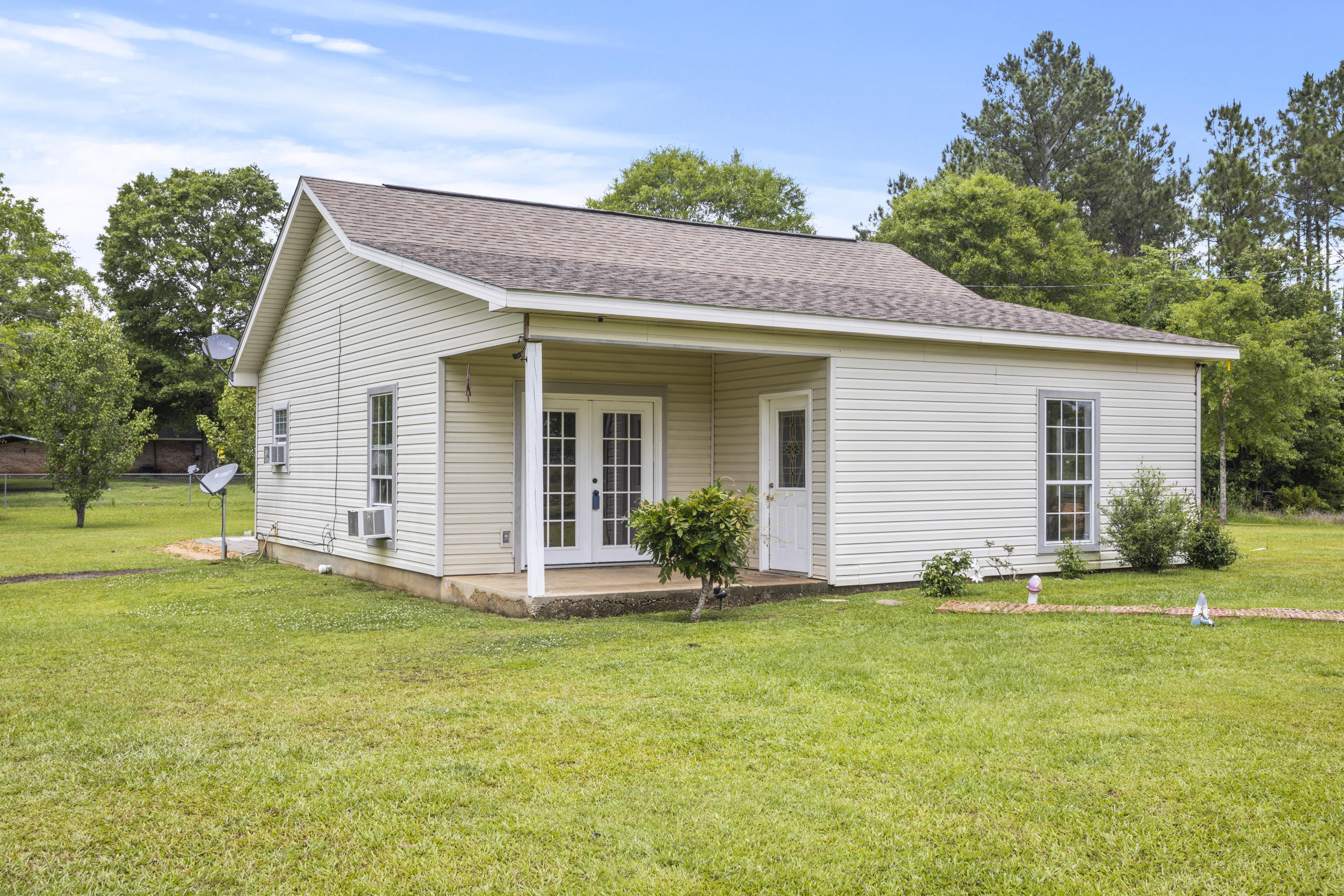 4 Jub Hickman Road Perkinston, MS 39573 - Photo 1 of 25 Primary Photo