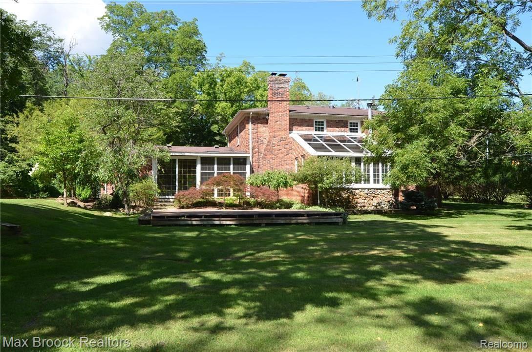 6035 North Rochester Road Rochester, MI 48306 - Photo 11 of 42 DSC_0005.JPG