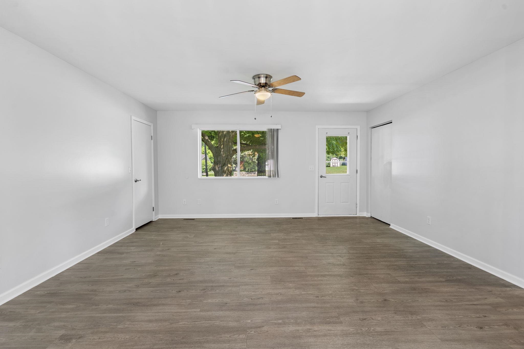 8714 South Maple City Road Maple City, MI 49664 - Photo 10 of 52 1947788-dfa47ffd-1464-41a7-9d9f-68da224b8802.JPG