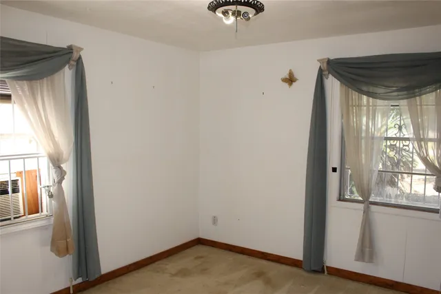 a view of empty room with window