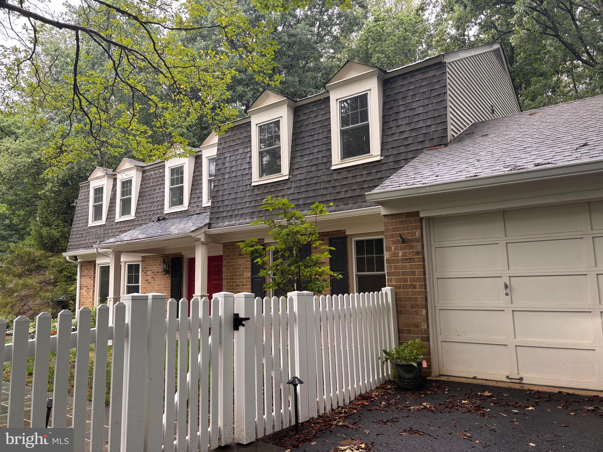 2648 Black Fir Court Reston, VA 20191 - Photo 2 of 8