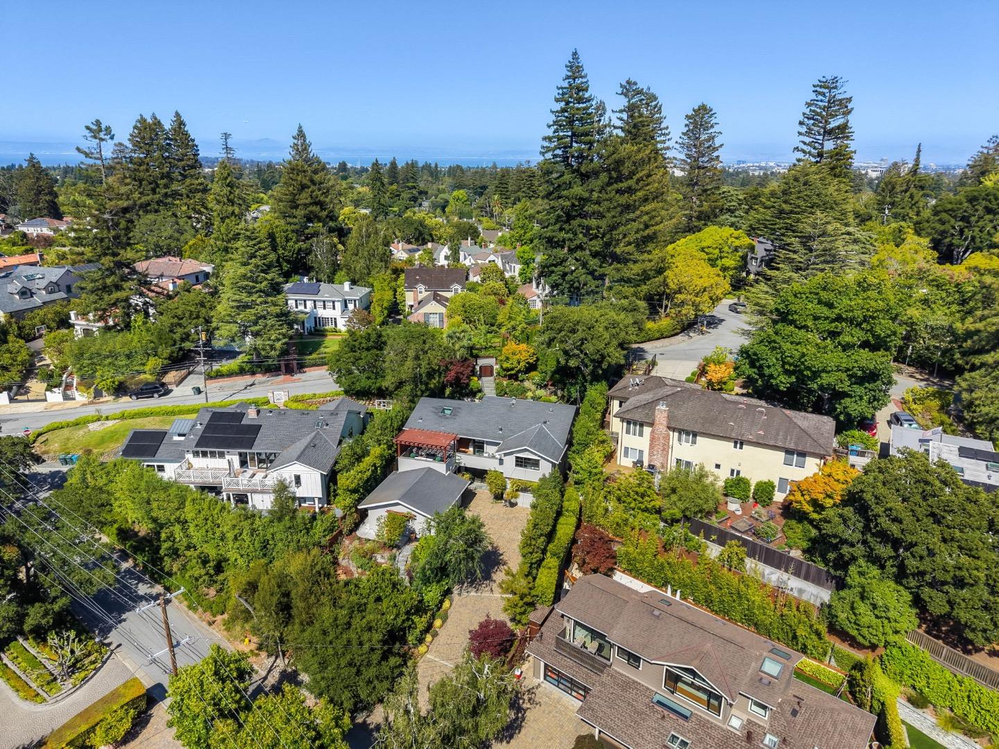 405 Glendale Road San Mateo, CA 94402 - Photo 73 of 81