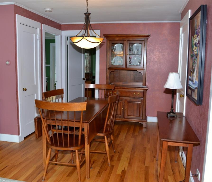 125 Colonial Road Portland, ME 04102 - Photo 9 of 34 Dining area