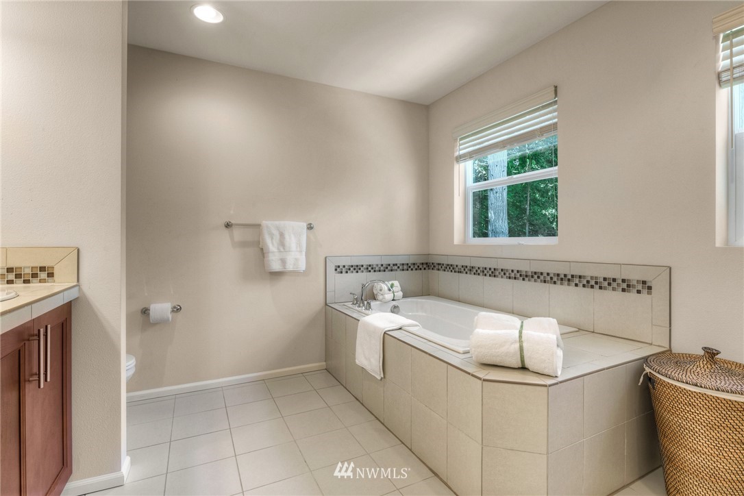 3801 176th Place Southeast Bothell, WA 98012 - Photo 14 of 24