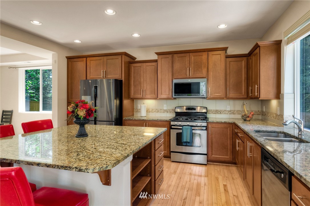3801 176th Place Southeast Bothell, WA 98012 - Photo 9 of 24