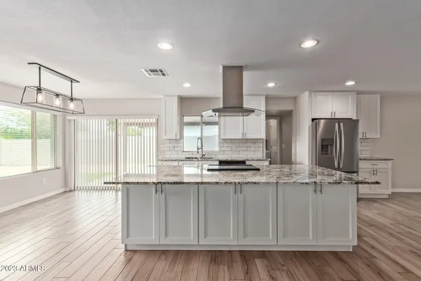 $3,095 | 4833 East Kathleen Road, Scottsdale, AZ 85254