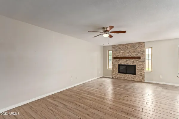 $3,095 | 4833 East Kathleen Road, Scottsdale, AZ 85254