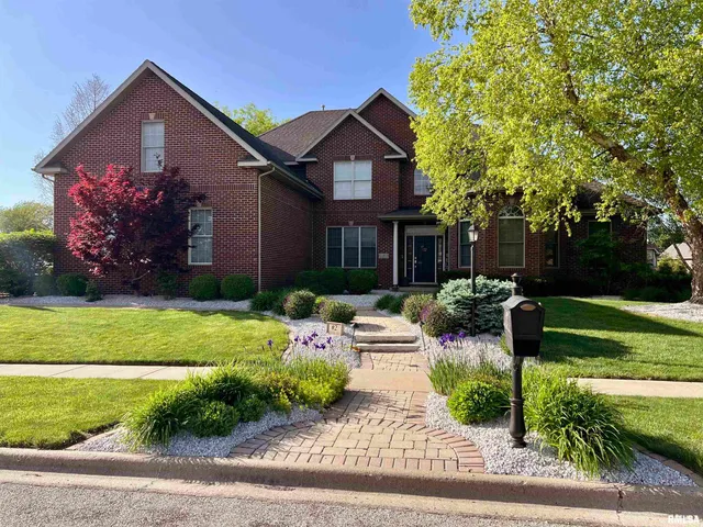 $649,900 | 2 Hunters Way, Washington, IL 61571