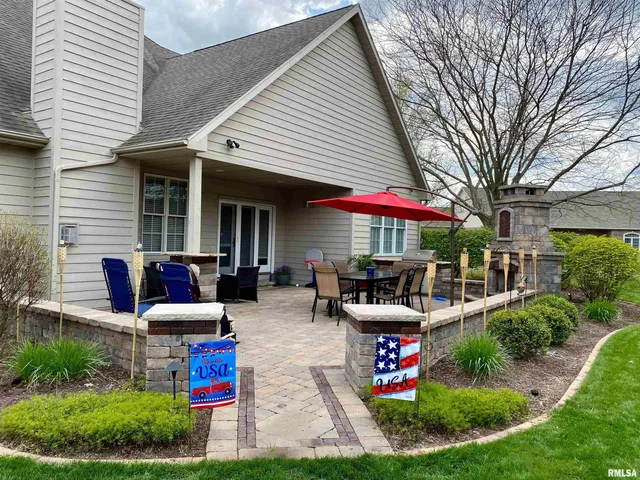 $649,900 | 2 Hunters Way, Washington, IL 61571