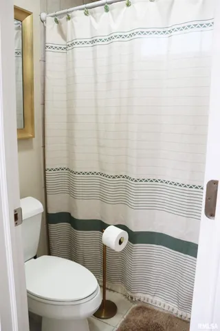 $649,900 | 2 Hunters Way, Washington, IL 61571