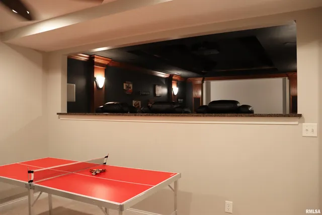 $649,900 | 2 Hunters Way, Washington, IL 61571