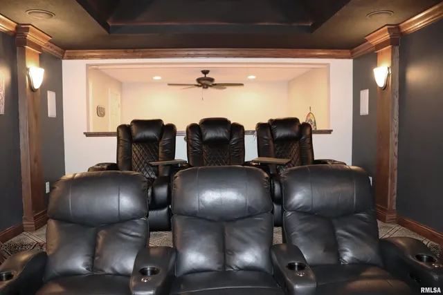 $649,900 | 2 Hunters Way, Washington, IL 61571