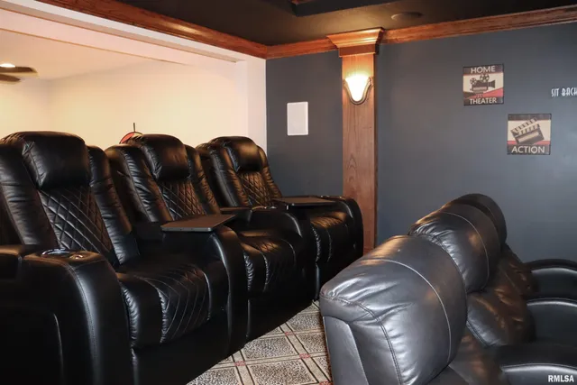 $649,900 | 2 Hunters Way, Washington, IL 61571