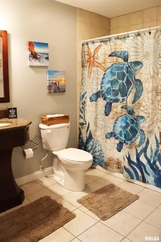 $649,900 | 2 Hunters Way, Washington, IL 61571