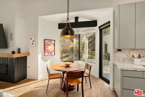 $5,395,000 | 28222 Via Acero, Malibu, CA 90265