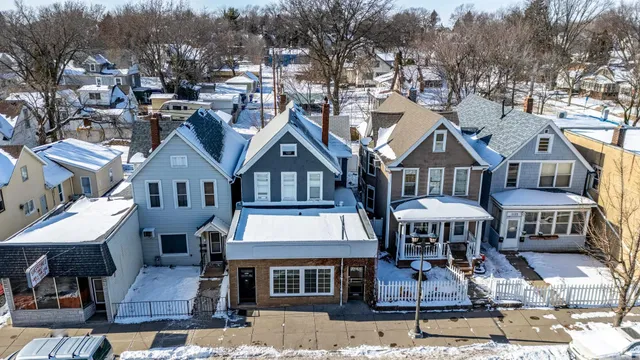 $250,000 | 1129 Payne Avenue, St. Paul, MN 55130