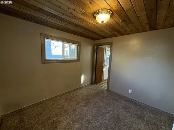 $275,000 | 506 West Clark Street, Medford, OR 97501