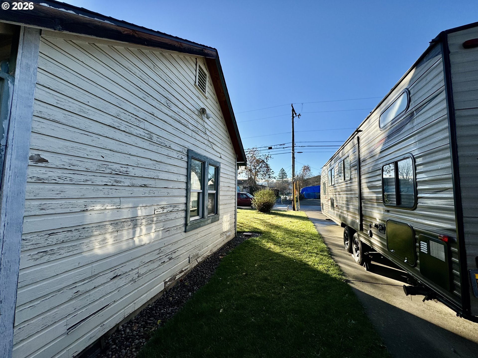 506 West Clark Street Medford, OR 97501 - Photo 33 of 37