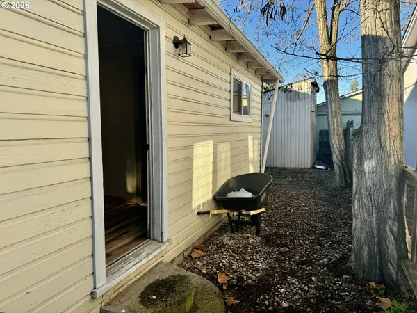 $275,000 | 506 West Clark Street, Medford, OR 97501