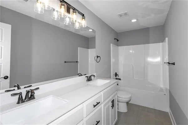 $552,790 | 11031 North Bristol Avenue, Kansas City, MO 64156