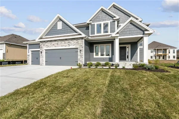 $552,790 | 11031 North Bristol Avenue, Kansas City, MO 64156