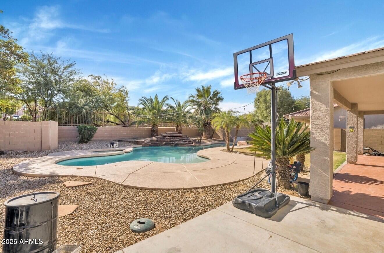 1813 East Beverly Road Phoenix, AZ 85042 - Photo 26 of 32