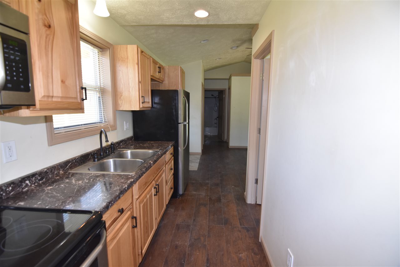 6628 North 39 Road Manton, MI 49663 - Photo 7 of 34 1909041-6.JPG